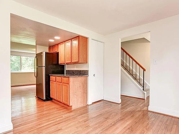 Dining room from the other corner looking at the hallway/kitchen