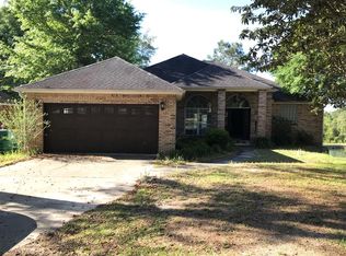 2802 Pinnacle Point Dr, Crestview, FL 32539