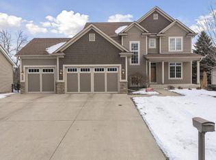 6822 Inland Ln N, Maple Grove, MN 55311