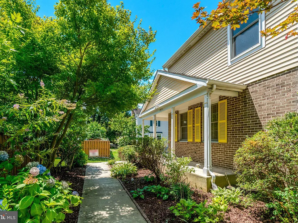 2920 Montauk Ct