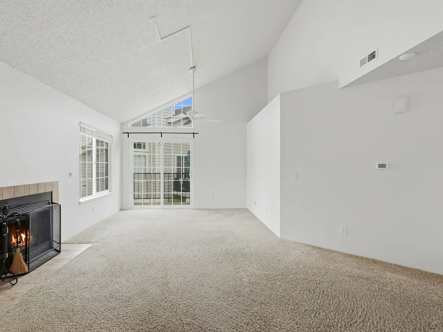 1 bed, 690 sqft, $1,550 — Photo 4