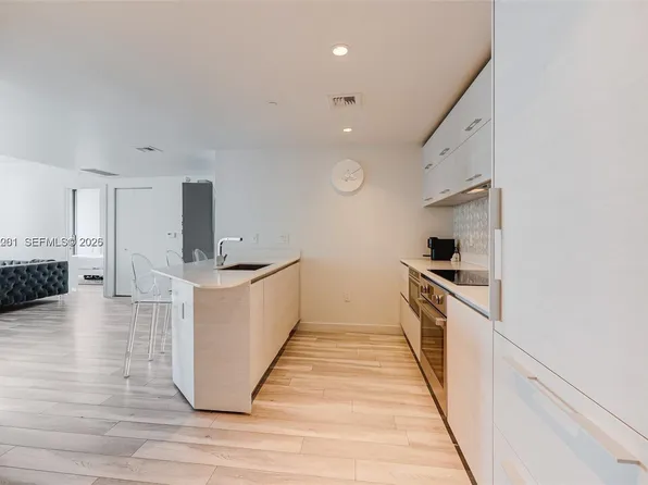 1300 S Miami Ave #3709, Miami, FL 33130