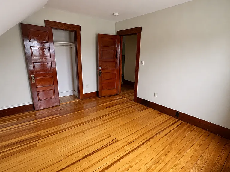 222 N Main St — Photo 14