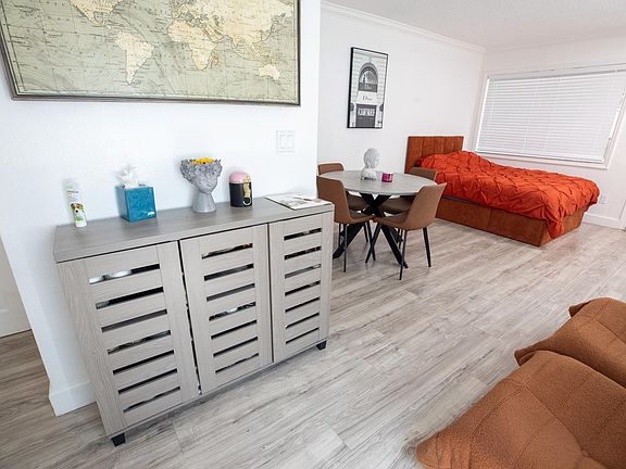 2nd image of 740 11th Street #3a