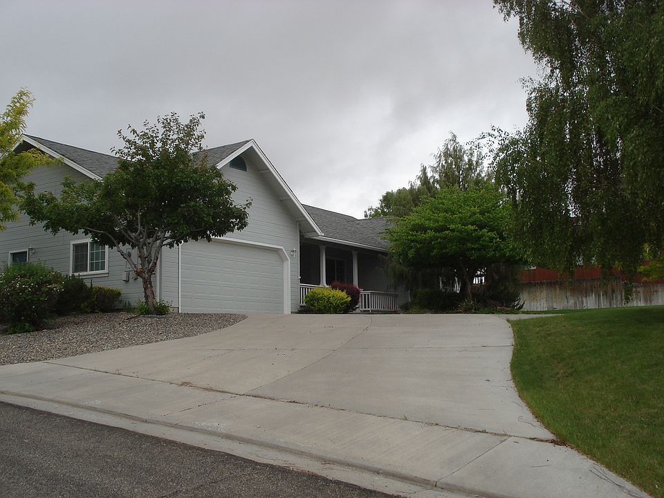 1st image of 4 Vista Ave