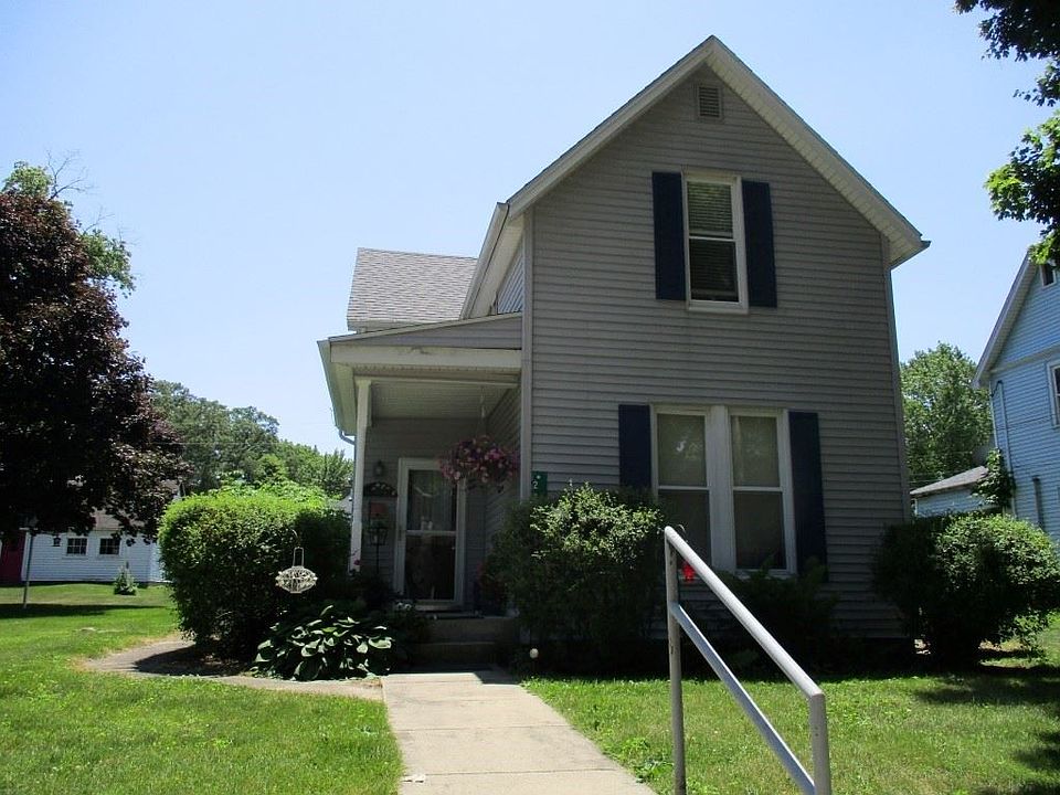 1st image of 27 W Center St