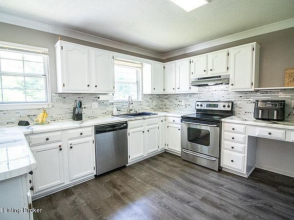 3rd image of 1059 Tina Ct