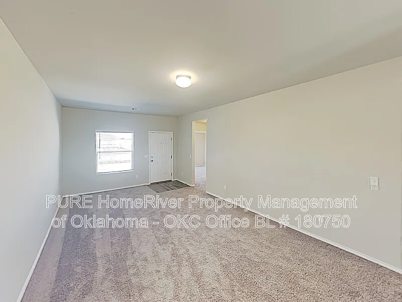 4 bed, 2.0 bath, 1713 sqft, $1,715 — Photo 3
