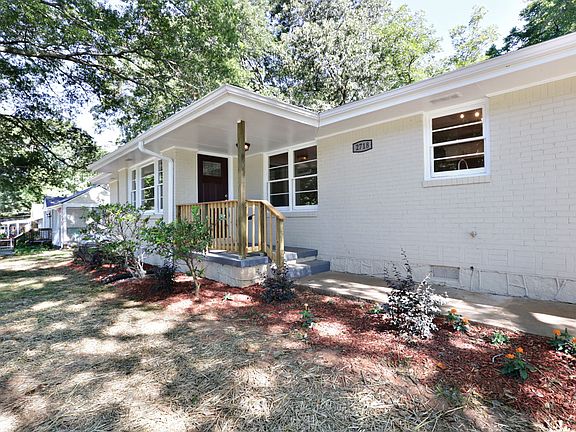 2nd image of 2718 Joyce Ave
