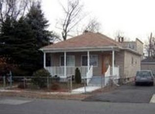 31 Shepherd St, Chicopee, MA 01013