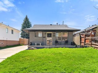 2707 Alexis Rd, Windsor, ON N8W 4A1