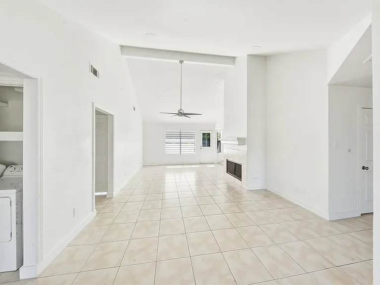 19519 Mallard Lake Ln — Photo 2