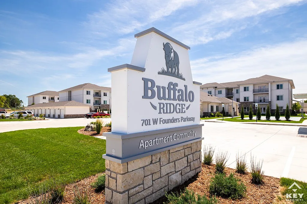 Buffalo Ridge Apartments — Photo 1
