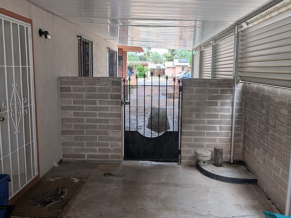 3rd image of 812 N Desert Ave