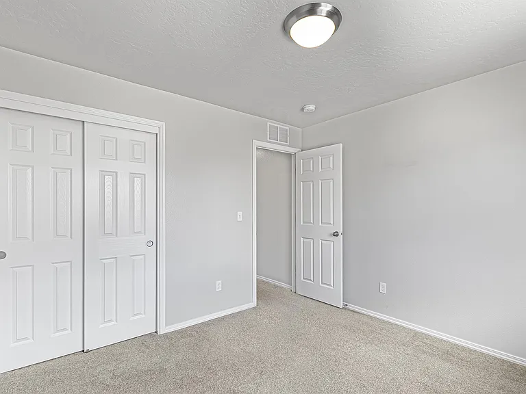 6518 E Fairmount St — Photo 25