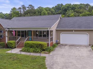 1723 Garretts Chapel Rd, Chickamauga, GA 30707