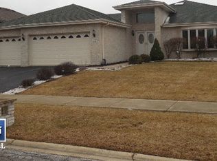 140 Providence Dr, Matteson, IL 60443