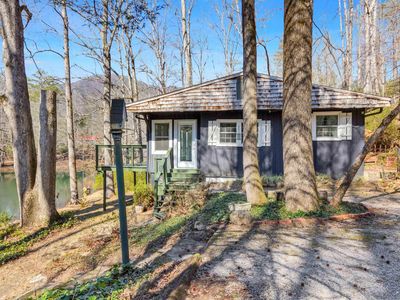 253 Pinnacle Lake Rd, Marietta, SC, 29661