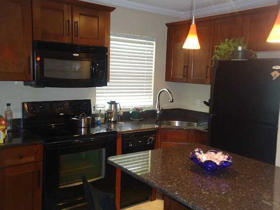 2nd image of 5174 NE 6th Ave APT 511