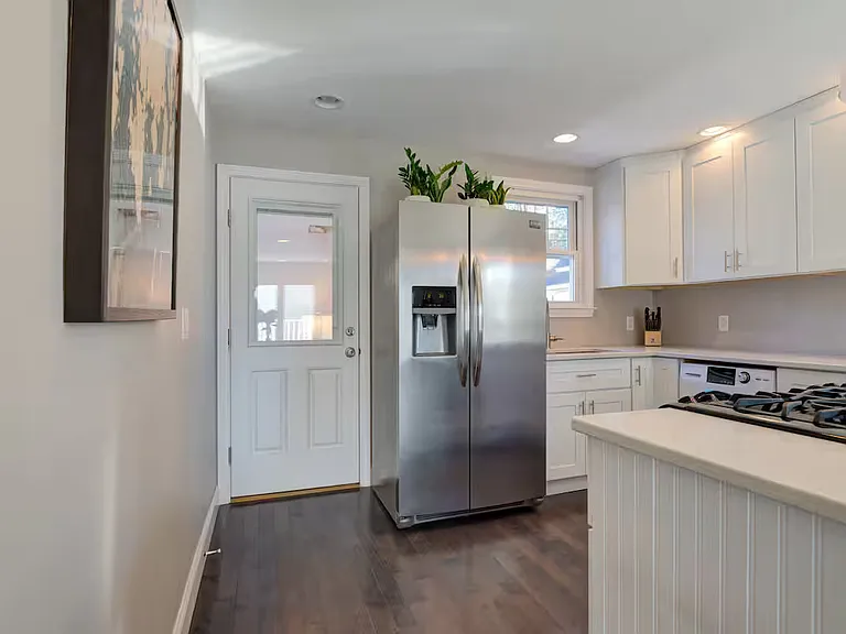 239 Shore Rd #A — Photo 4