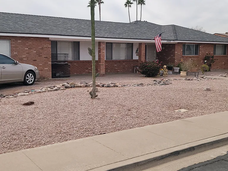 1653 E Gary St — Photo 3