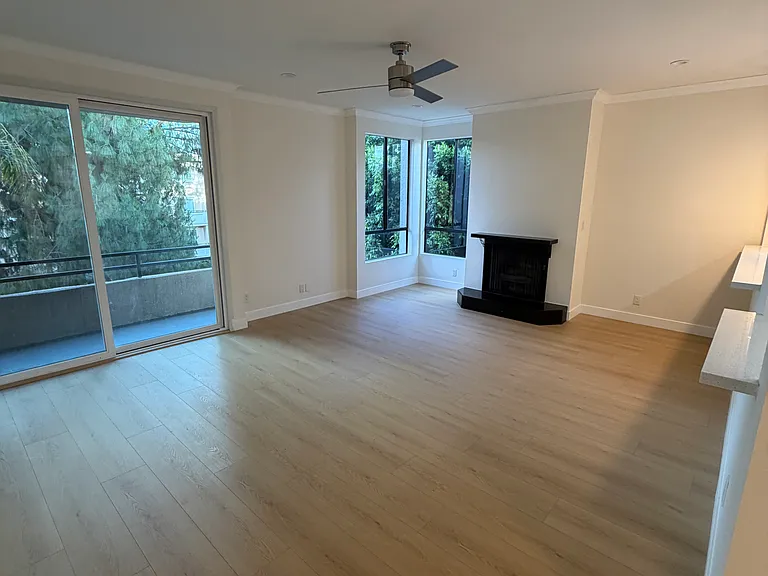 4741 Radford Ave #203 — Photo 15