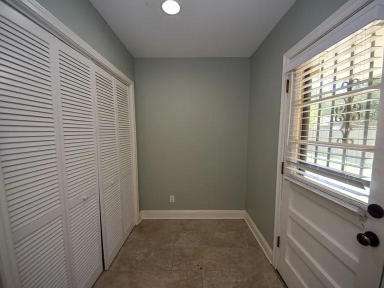 5156 Princeton Rd — Photo 10