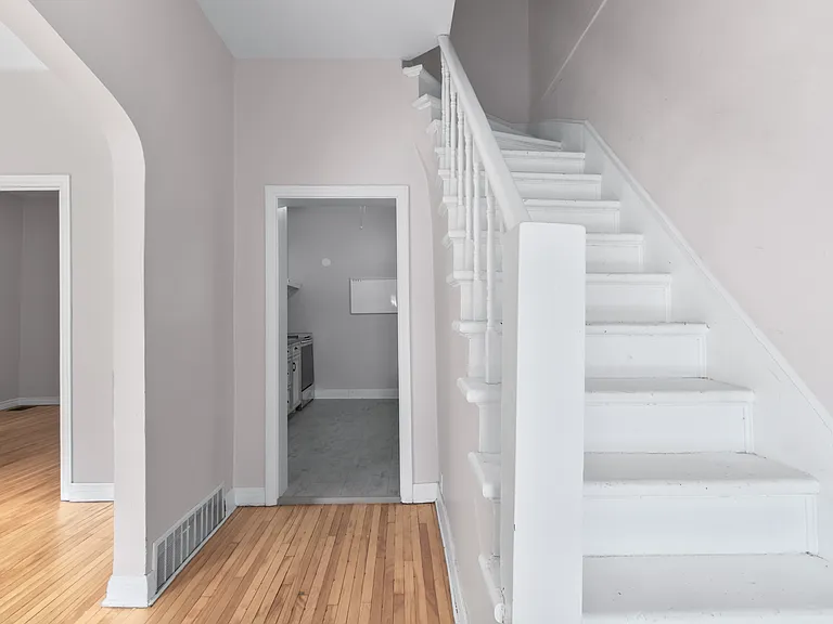 481 Besserer St #1 — Photo 33