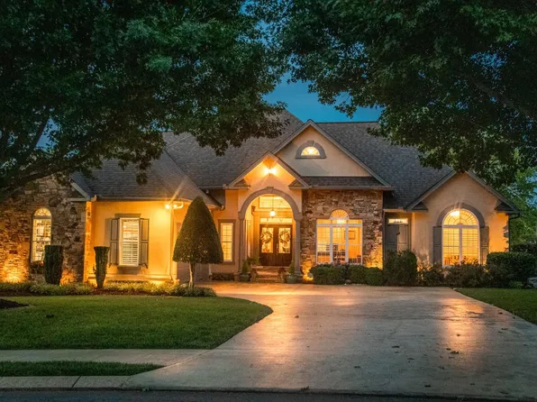 7384 Claudes Creek Dr, Ooltewah, TN 37363