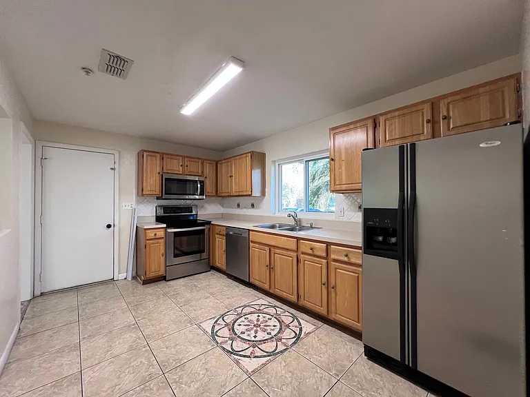 8330 Le Mesa St — Photo 8