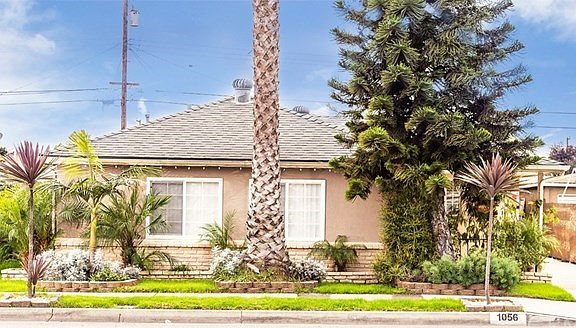 2nd image of 1056 Torrance Blvd