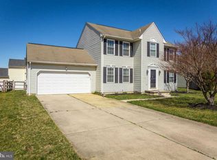 650 Country Path Dr, New Castle, DE 19720