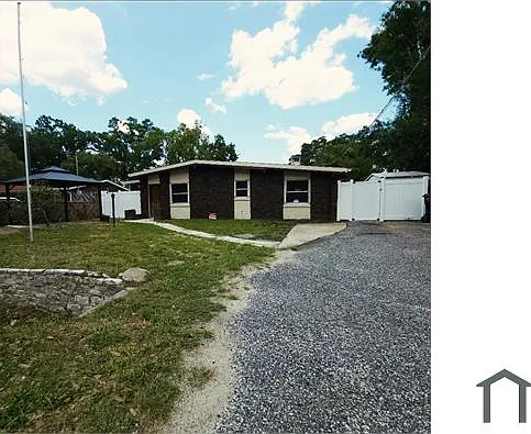 1709 W Humphrey St #B — Photo 2