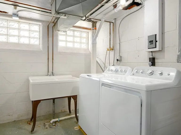 Laundry Room Cabinet