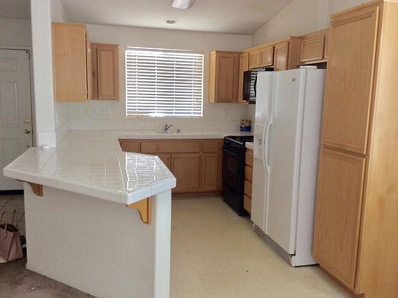 4th image of 10510 Florence Ct
