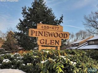 471 Tenafly Rd #471, Englewood, NJ 07631