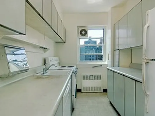 Sold by Corcoran | media 1