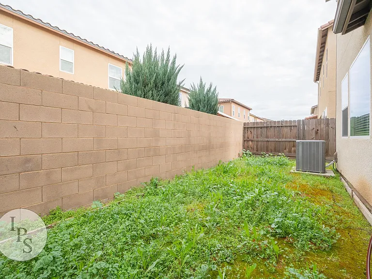 6052 E Bishop Ln — Photo 26