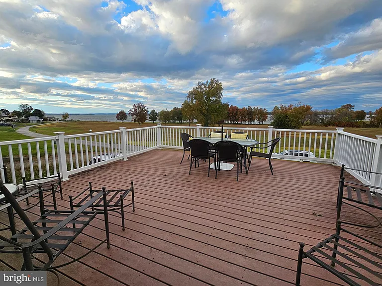 82 Basin Rd — Photo 28