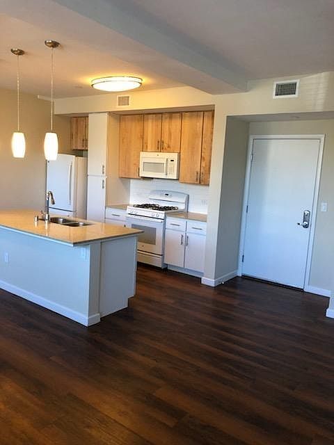 1st image of 1027 Doreen Pl APT B