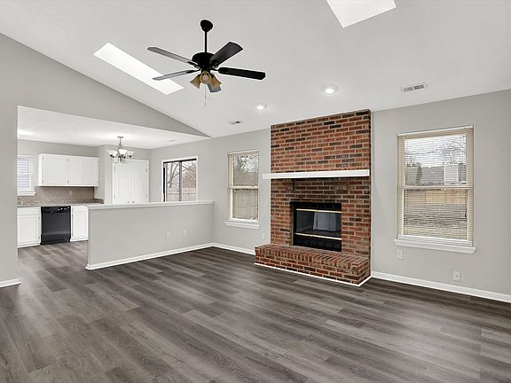 4th image of 3140 Shellbark Dr
