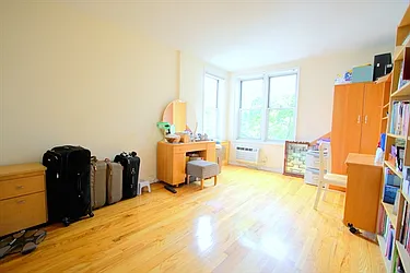 Sold by Citi Habitats