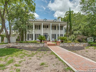 217 E Mandalay Dr, Olmos Park, TX, 78212