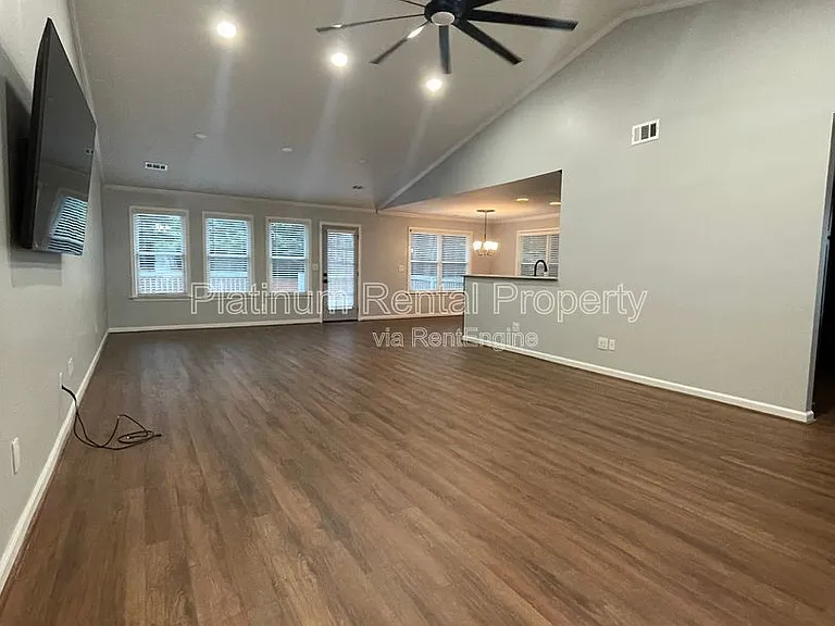 1745 Berry Ct — Photo 20