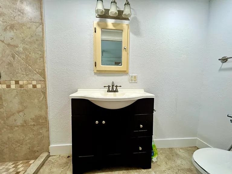 100 Sunset Ln — Photo 16