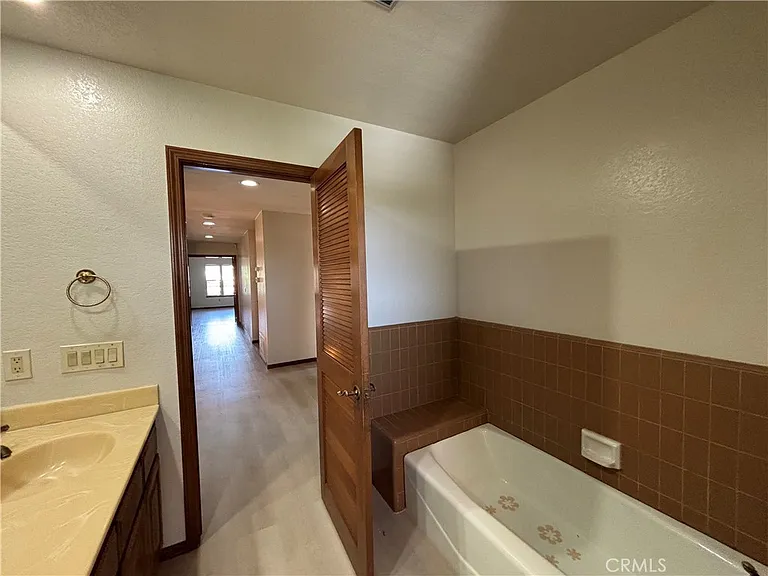2230 E Vista Mesa Way — Photo 28