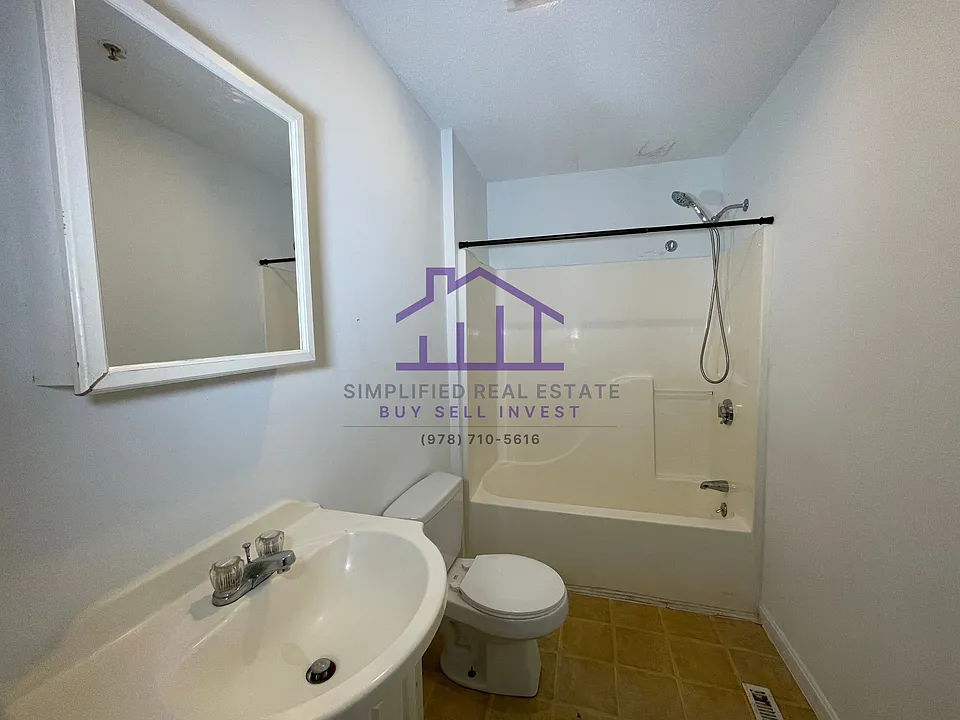 62 Green St #209
