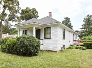 601 S 3rd St, Dundee, IL 60118