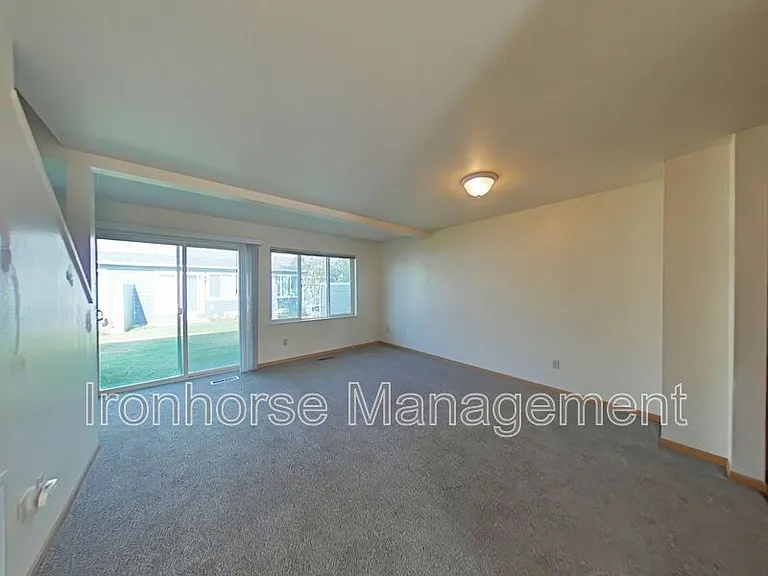 2460 Wheeler Dr #B — Photo 3