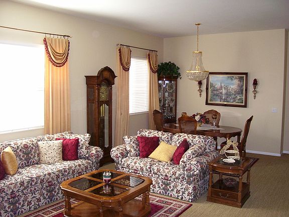 Luxurious Living Room